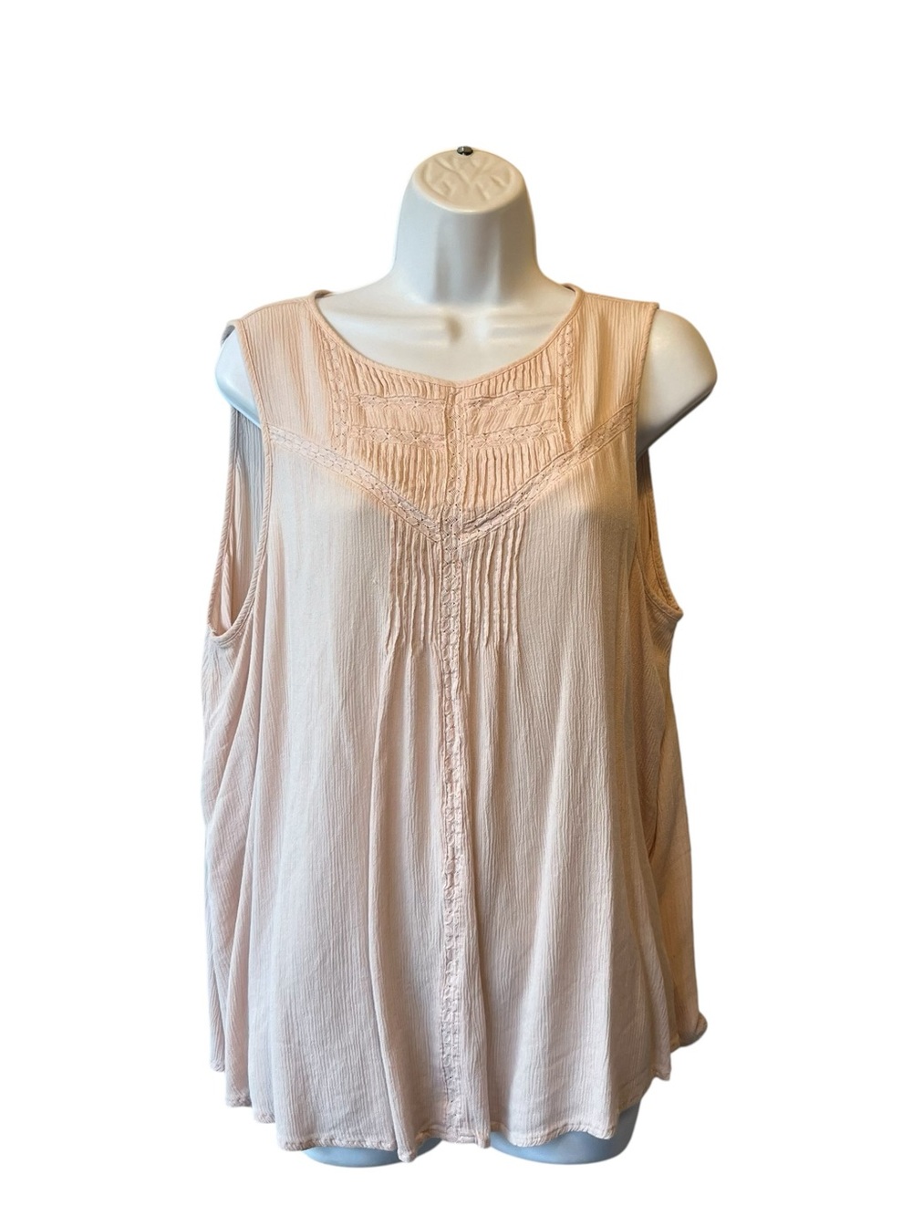 Torrid sleeveless blouse Crinkle gauze Pink 2X Tank top Womens Pleated Lace